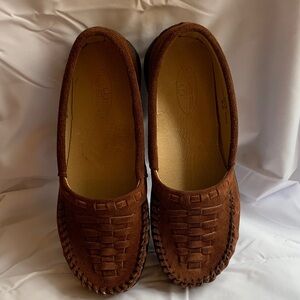 Elegant Brown Women's Loafers